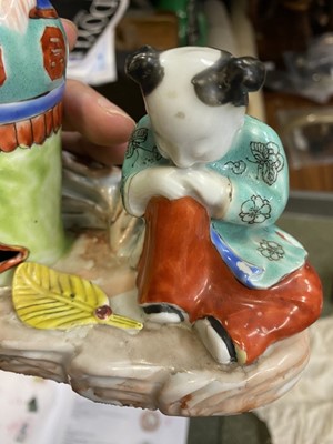 Lot 364 - A Chinese Export Porcelain Figure Group