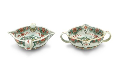 Lot 149 - A Pair of Chinese Famille Verte Porcelain Sauce Boats