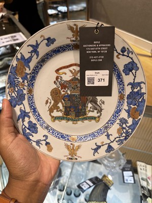 Lot 371 - A Fine Chinese Export Porcelain English Market Armorial Plate