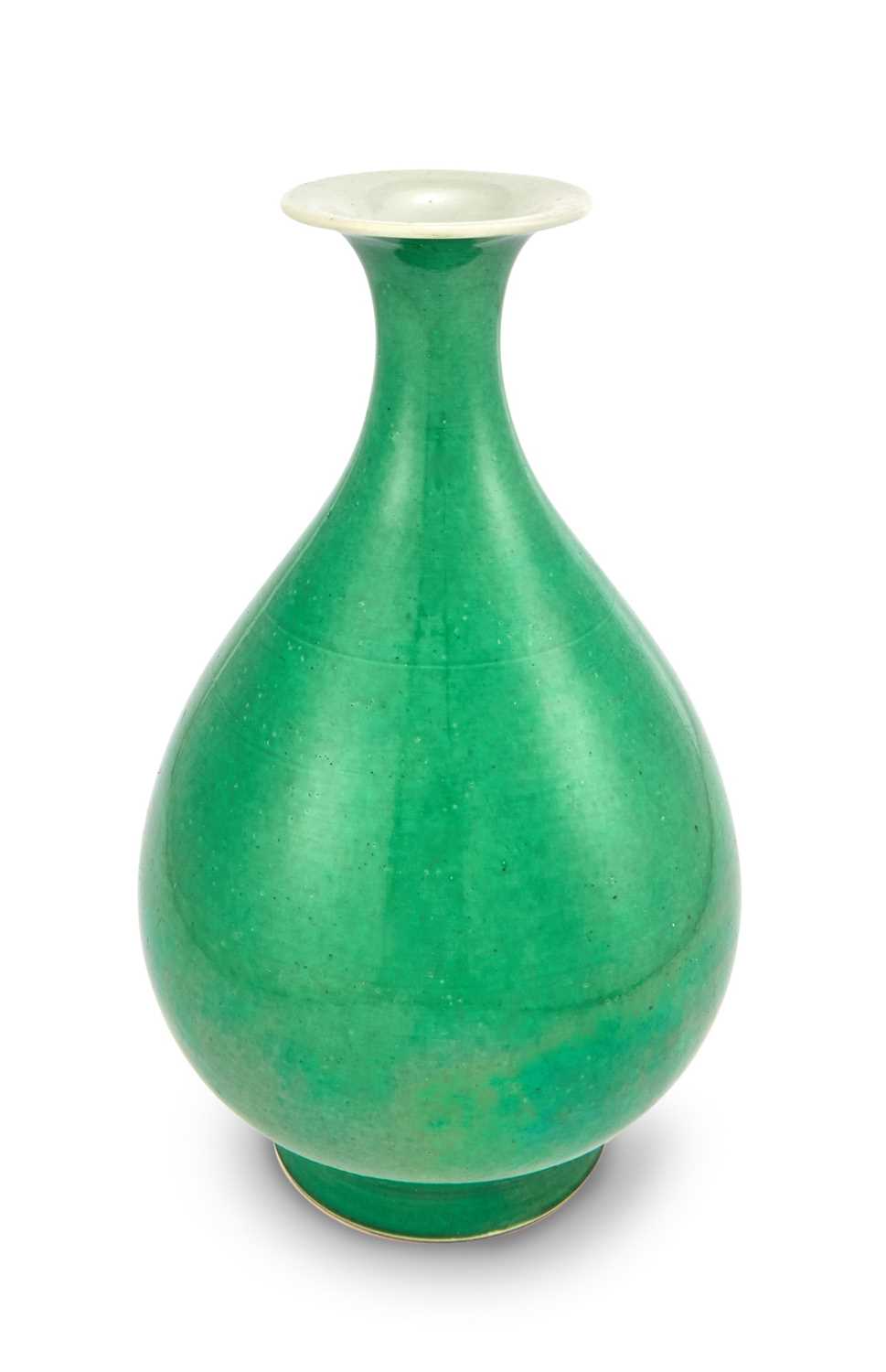 Lot 347 - A Chinese Apple Green Porcelain Yuhuchun Vase