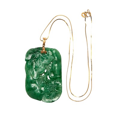 Lot 488 - A Chinese Jadeite Pendant