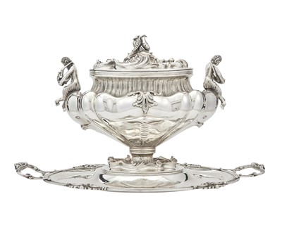 Lot 109 - Italian Silver Soup Tureen and Stand
