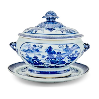 Lot 617 - Chinese Export Blue and White Porcelain Covered Tureen on Associated Stand