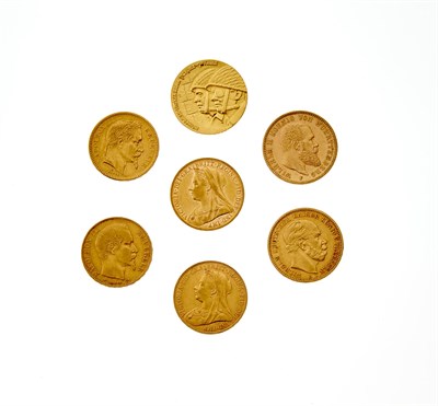 Lot 1099 - World Coin Group Mixed lot of seven gold piece...