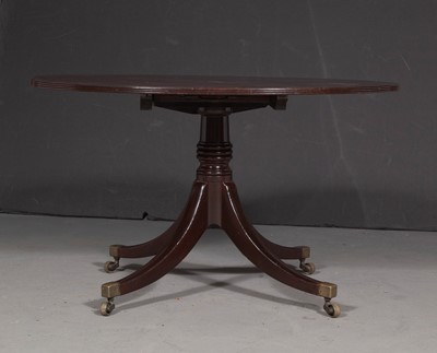 Lot 97 - George III Mahogany Breakfast Table