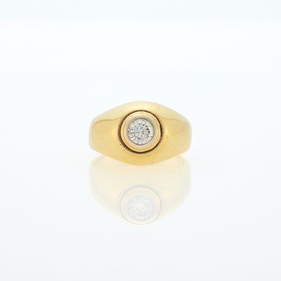 Lot 1132 - Gold and Diamond Gypsy Ring