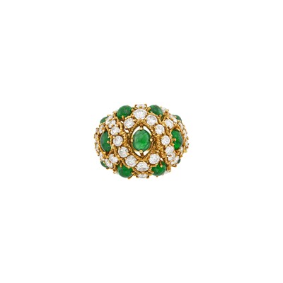 Lot 148 - Kutchinsky Gold, Cabochon Emerald and Diamond Bombé Ring