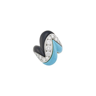 Lot 195 - Kutchinsky Two-Color Gold, Black Onyx, Reconstituted Turquoise and Diamond Ring