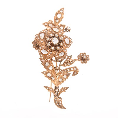 Lot 1152 - Antique Silver-Gilt and Diamond 'En Tremblant' Flower Brooch