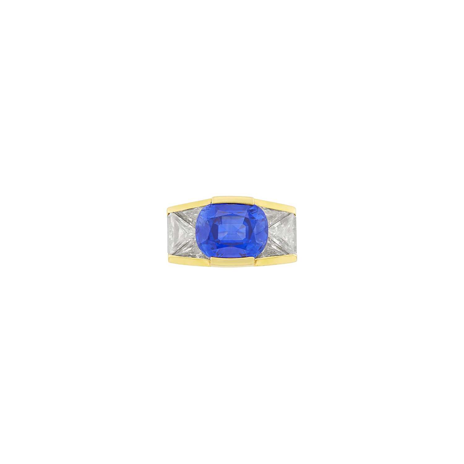 Lot 158 - Bulgari Gold, Platinum, Kashmir Sapphire and Diamond Ring