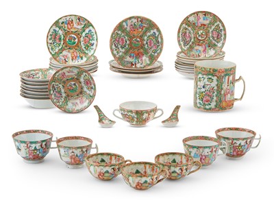 Lot 135 - Group of Chinese Rose Medallion Porcelain Tablewares