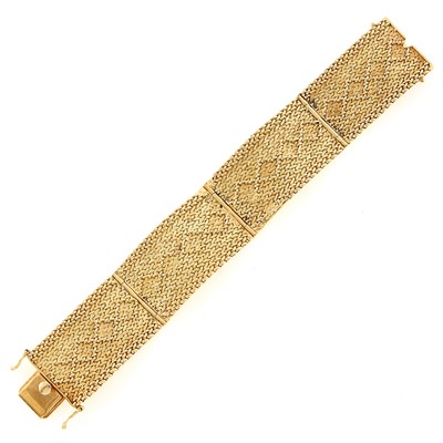 Lot 1067 - Gold Bracelet