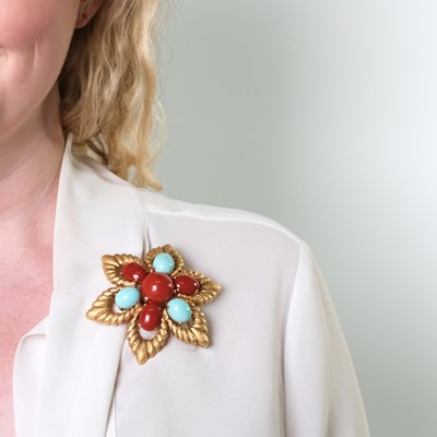 Lot 11 - Gold, Coral and Turquoise Star Pendant Clip-Brooch