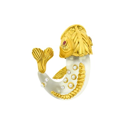 Lot 16 - Seaman Schepps Gold, Carved Frosted Rock Crystal, Split Pearl and Diamond Fish Clip-Brooch