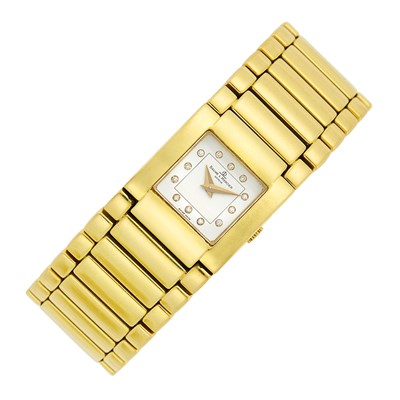 Lot 112 - Baume & Mercier Gold Wristwatch