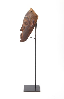 Lot 150 - Chokwe Wood Mask