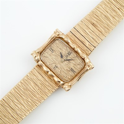 Lot 214 - Ladys Gold Bracelet Watch, 17 Jewels, Baume &...