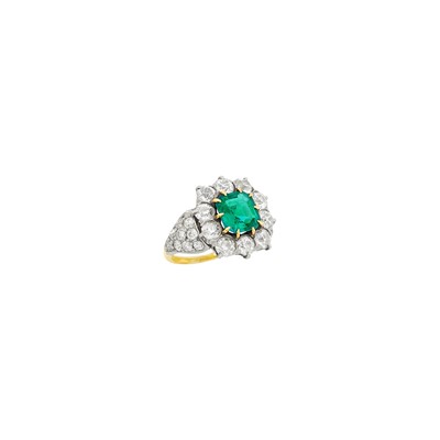 Lot 1155 - Antique Platinum, Gold, Emerald and Diamond Ring