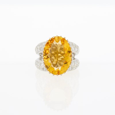 Lot 1125 - White Gold, Citrine and Diamond Pinky Ring