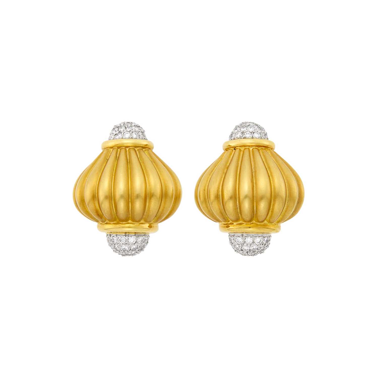 Lot 134 - Angela Cummings Pair of Gold and Diamond Earclips