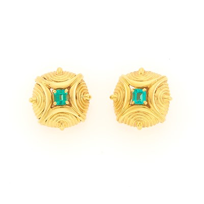 Lot 1051 - Pair of Gold and Emerald Bombé Earclips