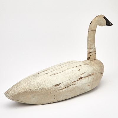 Lot 119 - Carved and Painted Wood White Swan Decoy