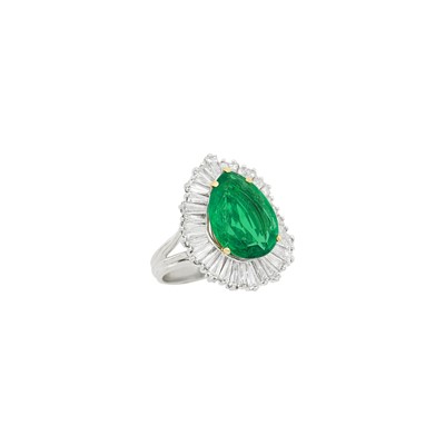 Lot 235 - Van Cleef & Arpels Platinum, Emerald and Diamond Ring and Diamond Guard Ring