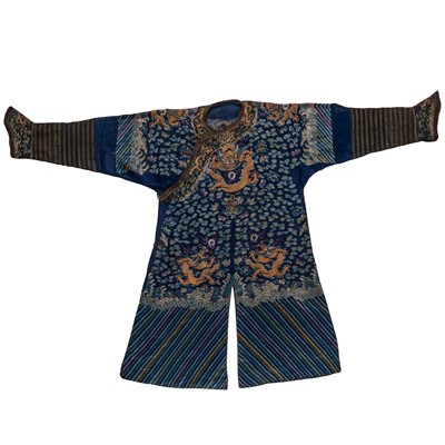 Lot 176 - A Chinese Silk Dragon Summer Robe