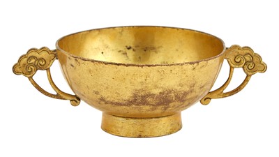 Lot 499 - A Chinese Gilt Bronze Cup