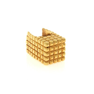Lot 2014 - Gold Cubic Ring