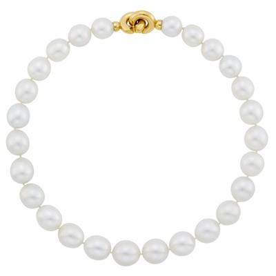 Lot 165 - South Sea Cultured Pearl Necklace with Gold Clasp