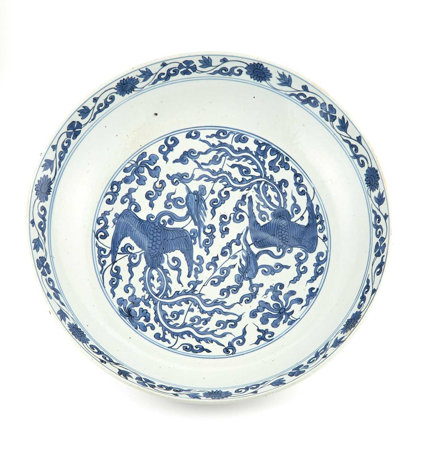 Lot 325 - A Large Chinese Blue and White Porcelain Charger