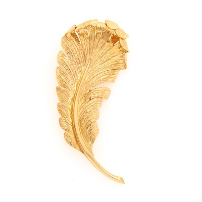 Lot 1006 - Tiffany & Co. Gold Feather Brooch