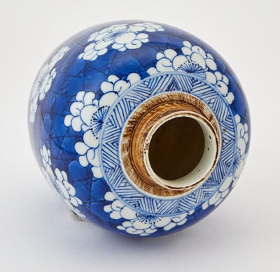 Lot 348 - A Chinese Blue and White Porcelain Jar