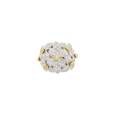 Lot 138 - Two-Color Gold and Diamond Floret Bombé Ring