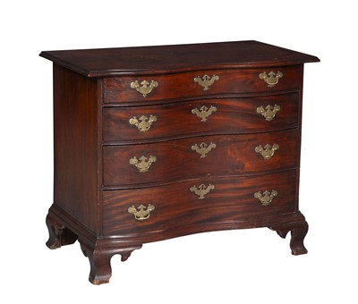 Lot 1035 - Chippendale Mahogany Serpentine Chest of Drawers