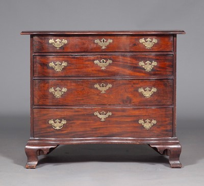 Lot 1035 - Chippendale Mahogany Serpentine Chest of Drawers