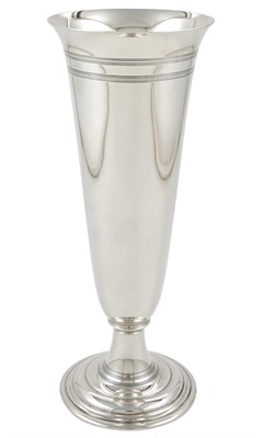 Lot 1031 - Tiffany & Co. Sterling Silver Trumpet Vase