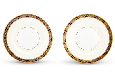Lot 615 - Pair of Minton Porcelain Dinner Plates