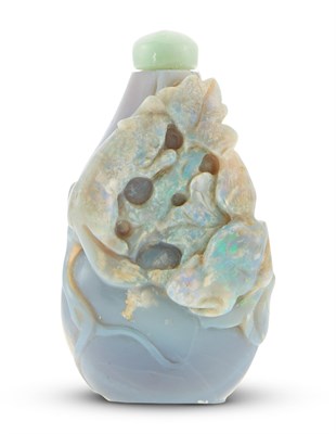 Lot 31 - A Chinese Opal Snuff Bottle