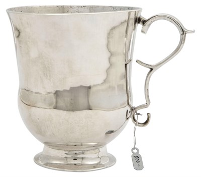 Lot 667 - Silver Mug