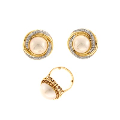 Lot 1072 - Pair of Gold, Mabé Pearl and Diamond Earclips and Ring