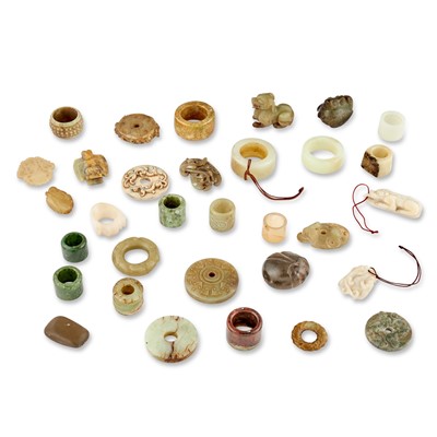 Lot 12 - A Group of Chinese Jade and Hardstone Items