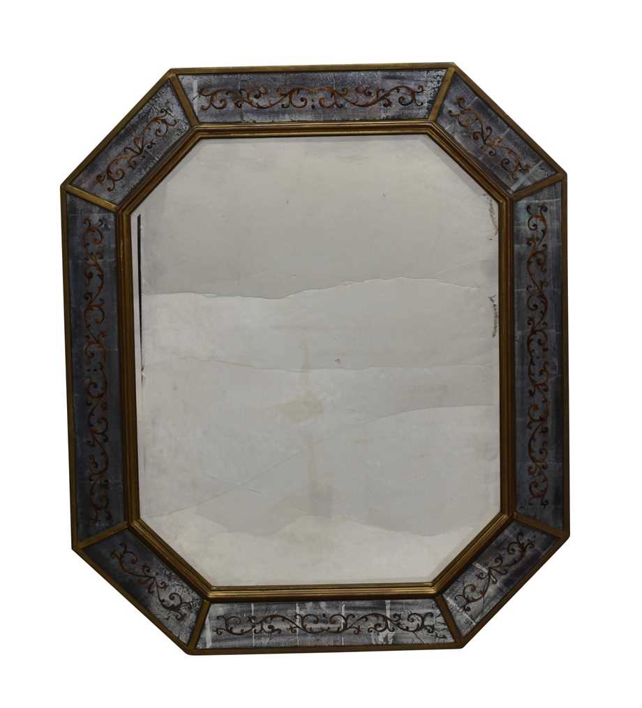 Lot 0 - Venetian Giltwood and Églomisé Border Glass Mirror