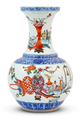 Lot 426 - A Chinese Enameled Porcelain Vase