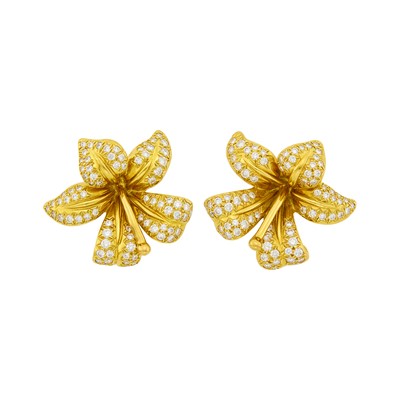 Lot 134 - Angela Cummings Pair of Gold and Diamond Lily Flower Earrings