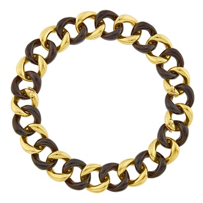 Lot 183 - Seaman Schepps Gold and Wood 'Curb Link' Necklace/Bracelets Combination