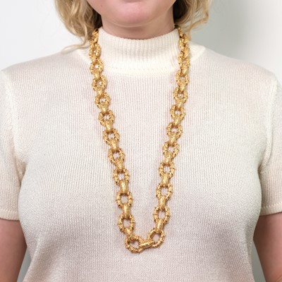 Lot 1156 - Spritzer & Furhman Gold Link Necklace/Bracelet Combination