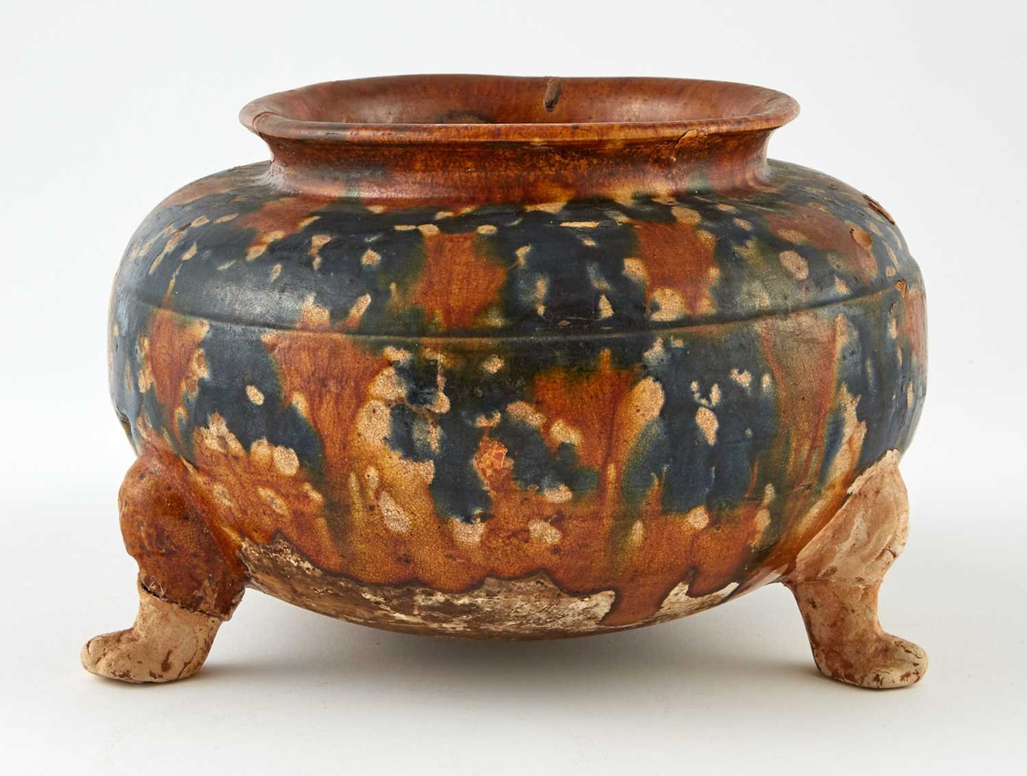 Lot 303 - A Chinese Blue-Splashed Sancai Glazed Pottery Jar