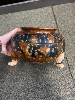 Lot 303 - A Chinese Blue-Splashed Sancai Glazed Pottery Jar